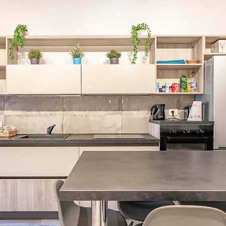Apartamento Guest Planet - 18 *